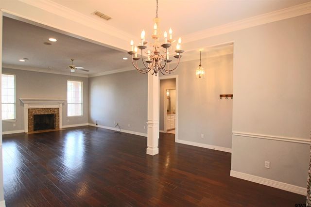 5707 Nicholson Dr, Tyler, TX 75707