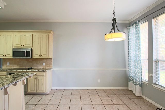 5707 Nicholson Dr, Tyler, TX 75707