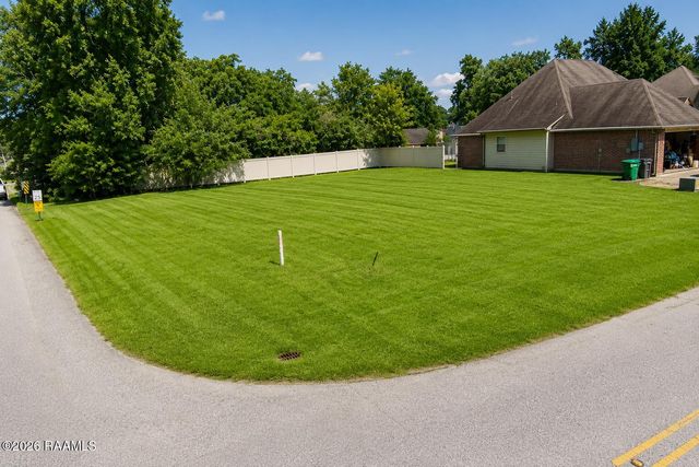 801 Flambant Drive, Broussard, LA 70518