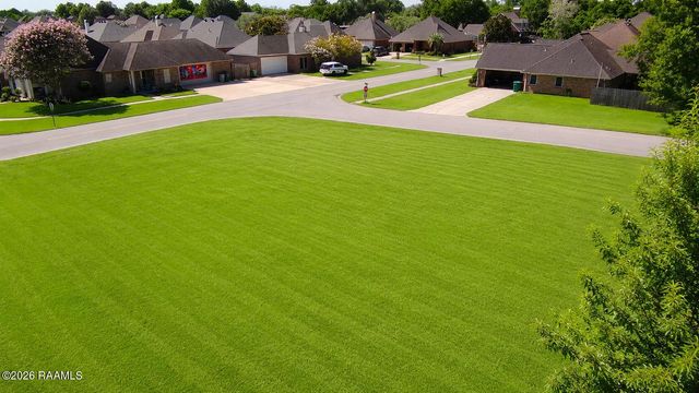 801 Flambant Drive, Broussard, LA 70518