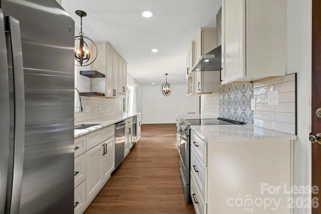 16808 Knoxwood Drive, Huntersville, NC 28078