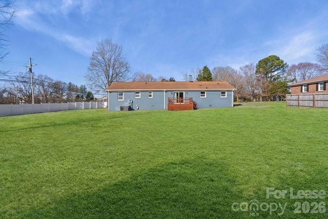 16808 Knoxwood Drive, Huntersville, NC 28078