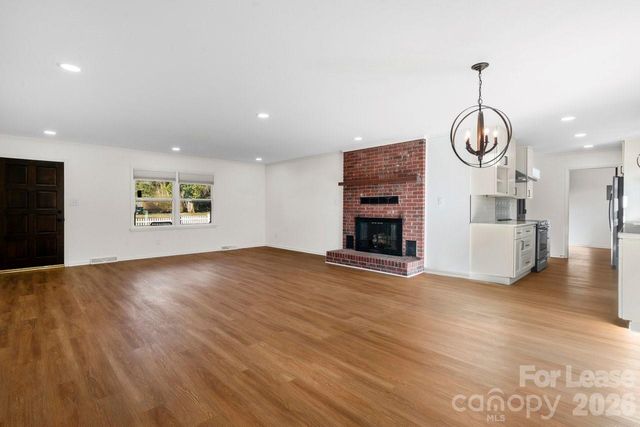 16808 Knoxwood Drive, Huntersville, NC 28078