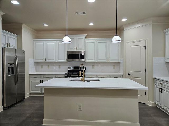 3155 Stonecrest Drive, Cumming, GA 30041
