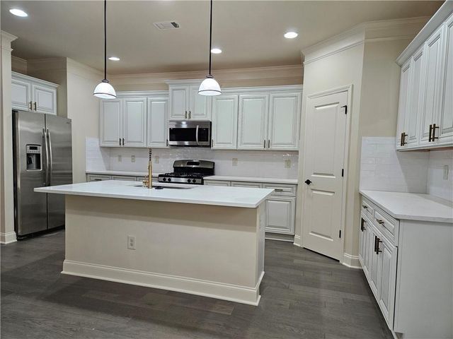 3155 Stonecrest Drive, Cumming, GA 30041