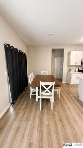 6430 Harvest Drive, Papillion, NE 68157