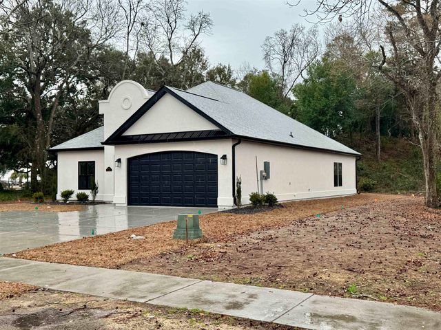 207 25th Ave. S, Myrtle Beach, SC 29577