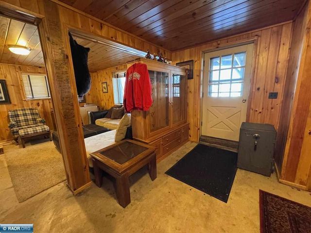 8519 Peterson Road, Cook, MN 55723