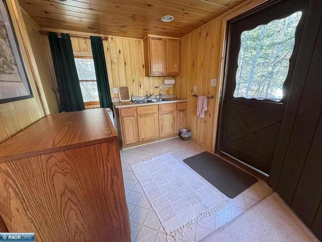 8519 Peterson Road, Cook, MN 55723