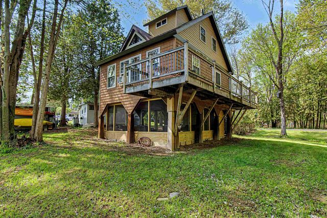 11 Hojaboom Road, St. Albans Town, VT 05478