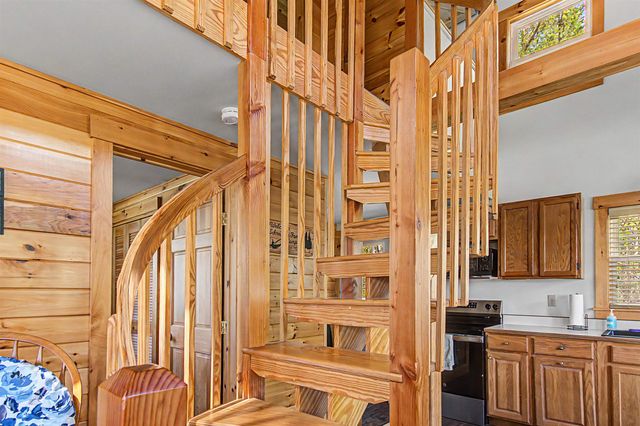 11 Hojaboom Road, St. Albans Town, VT 05478