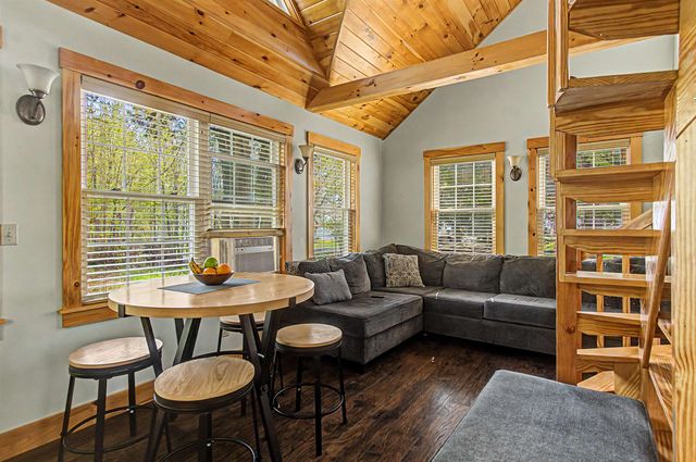11 Hojaboom Road, St. Albans Town, VT 05478