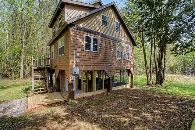 11 Hojaboom Road, St. Albans Town, VT 05478