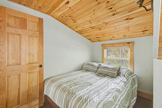 11 Hojaboom Road, St. Albans Town, VT 05478