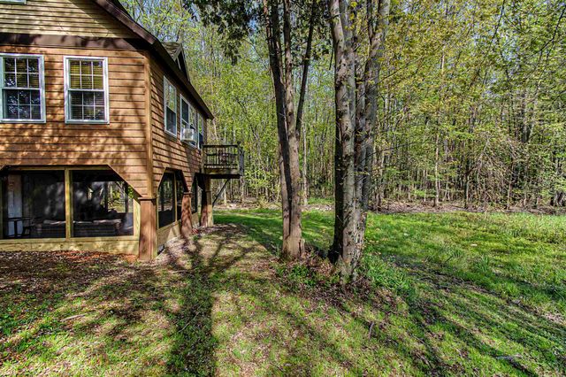 11 Hojaboom Road, St. Albans Town, VT 05478