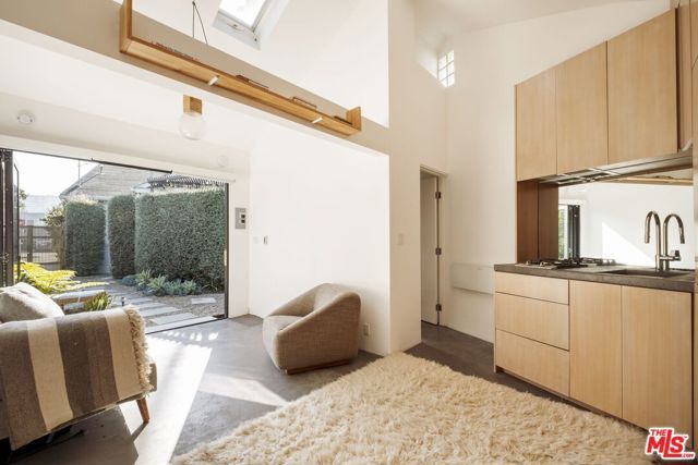 601 Crestmoore Place, Venice (los Angeles), CA 90291