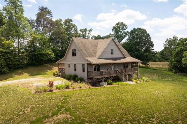 186 Pipers Creek Trail, Ararat, NC 27007