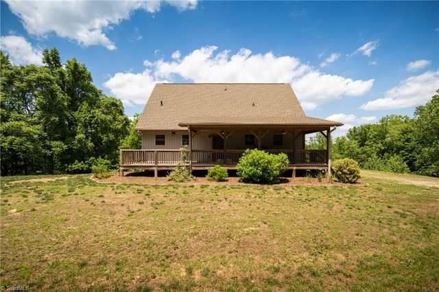 186 Pipers Creek Trail, Ararat, NC 27007