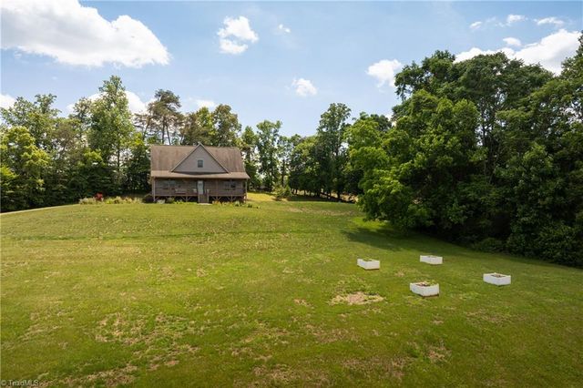186 Pipers Creek Trail, Ararat, NC 27007