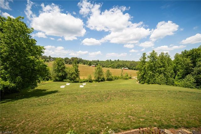 186 Pipers Creek Trail, Ararat, NC 27007