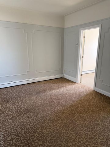 322 Jericho Turnpike, Floral Park, NY 11001