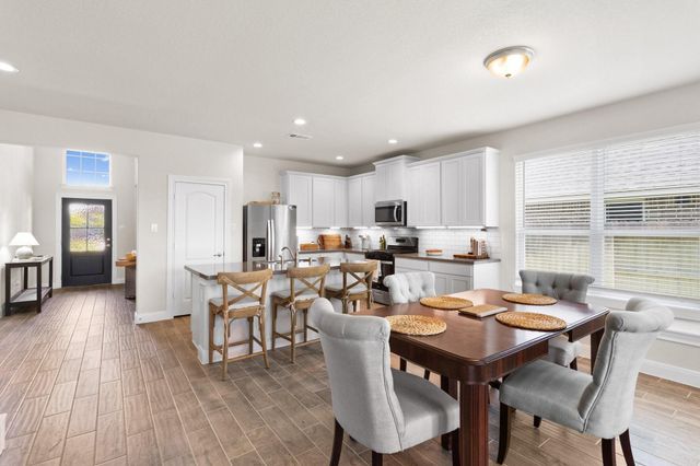 12114 Champions Forest Drive, Mont Belvieu, TX 77535