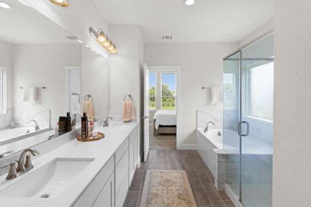 12114 Champions Forest Drive, Mont Belvieu, TX 77535