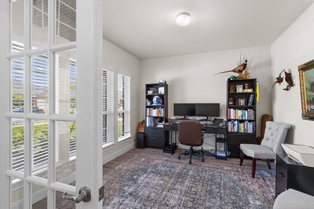 12114 Champions Forest Drive, Mont Belvieu, TX 77535