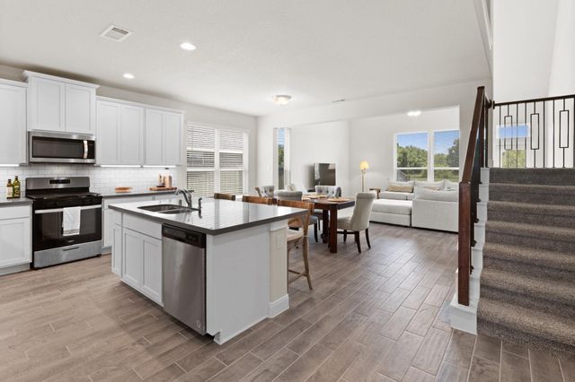 12114 Champions Forest Drive, Mont Belvieu, TX 77535