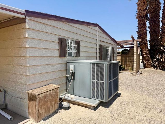 32121 Oakland Hills Street, Thousand Palms, CA 92276