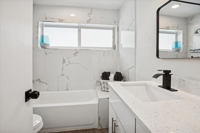 1921 NW 31st Court, Oakland Park, FL 33309