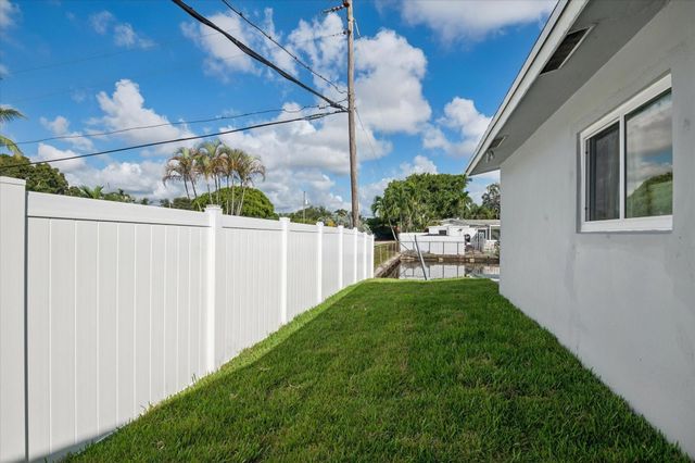 1921 NW 31st Court, Oakland Park, FL 33309