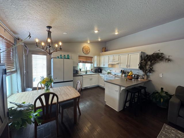 51287 Riley Lane, La Pine, OR 97739