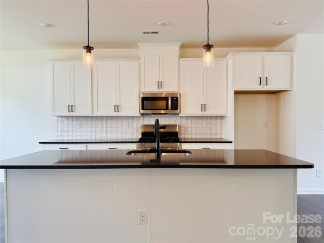 1736 Blanche Street, Charlotte, NC 28262