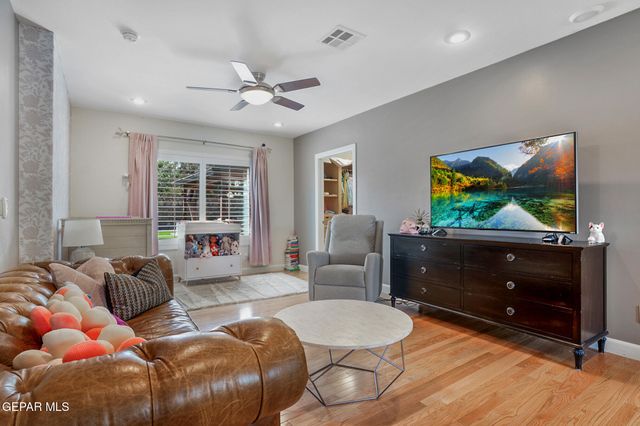 4006 FLAMINGO Drive, El Paso, TX 79902