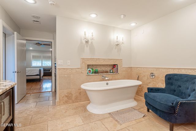 4006 FLAMINGO Drive, El Paso, TX 79902