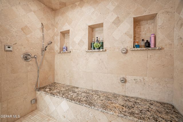 4006 FLAMINGO Drive, El Paso, TX 79902