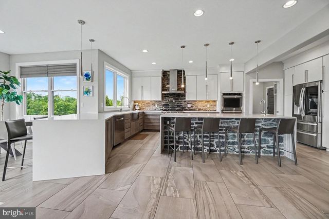 6551 RED TOP RD, Harrisburg, PA 17111
