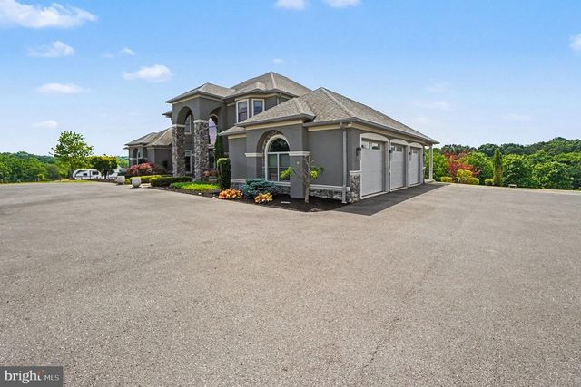6551 RED TOP RD, Harrisburg, PA 17111