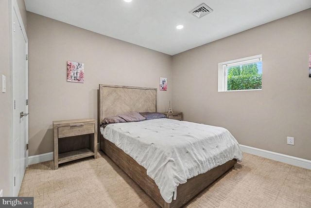 6551 RED TOP RD, Harrisburg, PA 17111