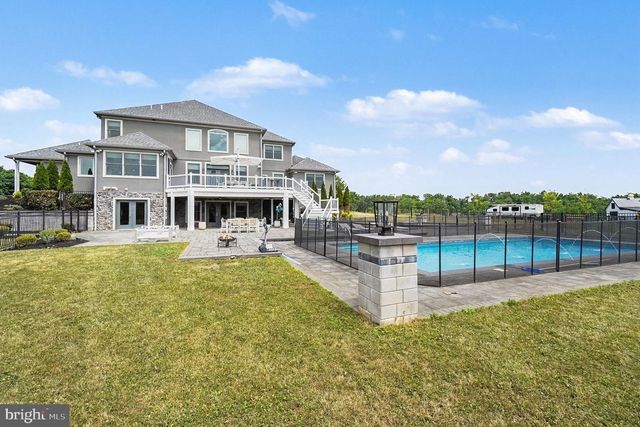 6551 RED TOP RD, Harrisburg, PA 17111