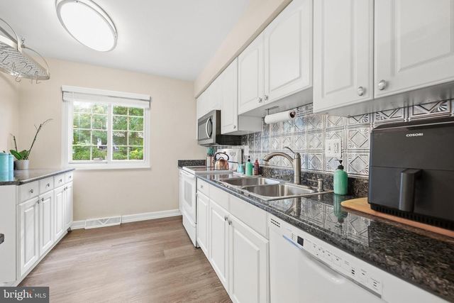 5459 BLUECOAT LN, Columbia, MD 21045