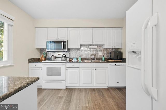 5459 BLUECOAT LN, Columbia, MD 21045
