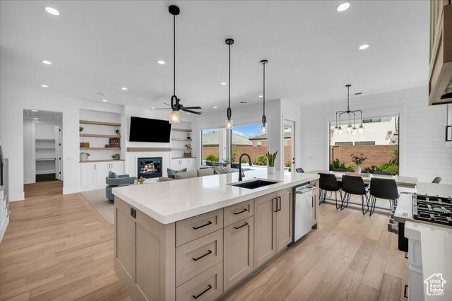 529 E 4290 S, Washington, UT 84780