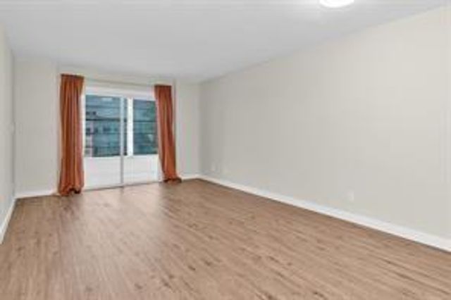 8590 Sunrise Lakes Blvd 107, Sunrise, FL 33322