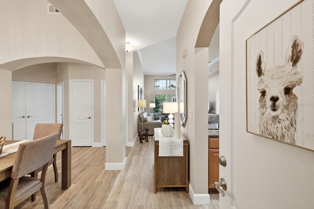 808 3RD AVENUE W 111, Bradenton, FL 34205