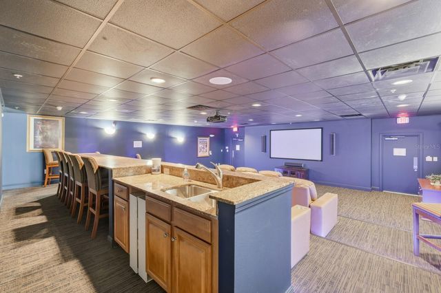 808 3RD AVENUE W 111, Bradenton, FL 34205