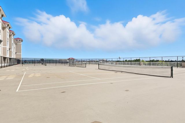 808 3RD AVENUE W 111, Bradenton, FL 34205