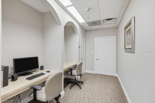 808 3RD AVENUE W 111, Bradenton, FL 34205