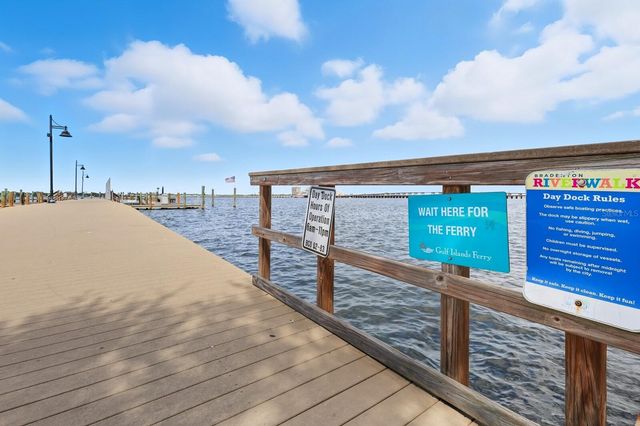 808 3RD AVENUE W 111, Bradenton, FL 34205